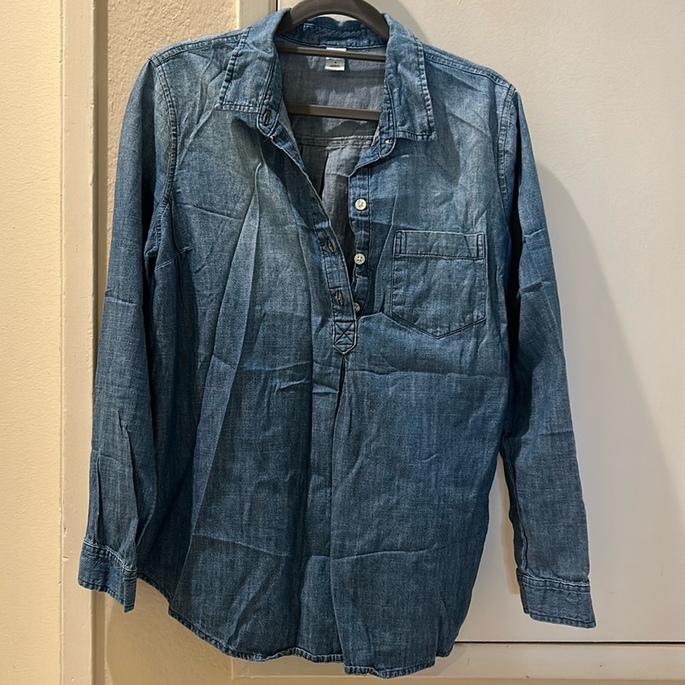 Old Navy Maternity Shirt Small